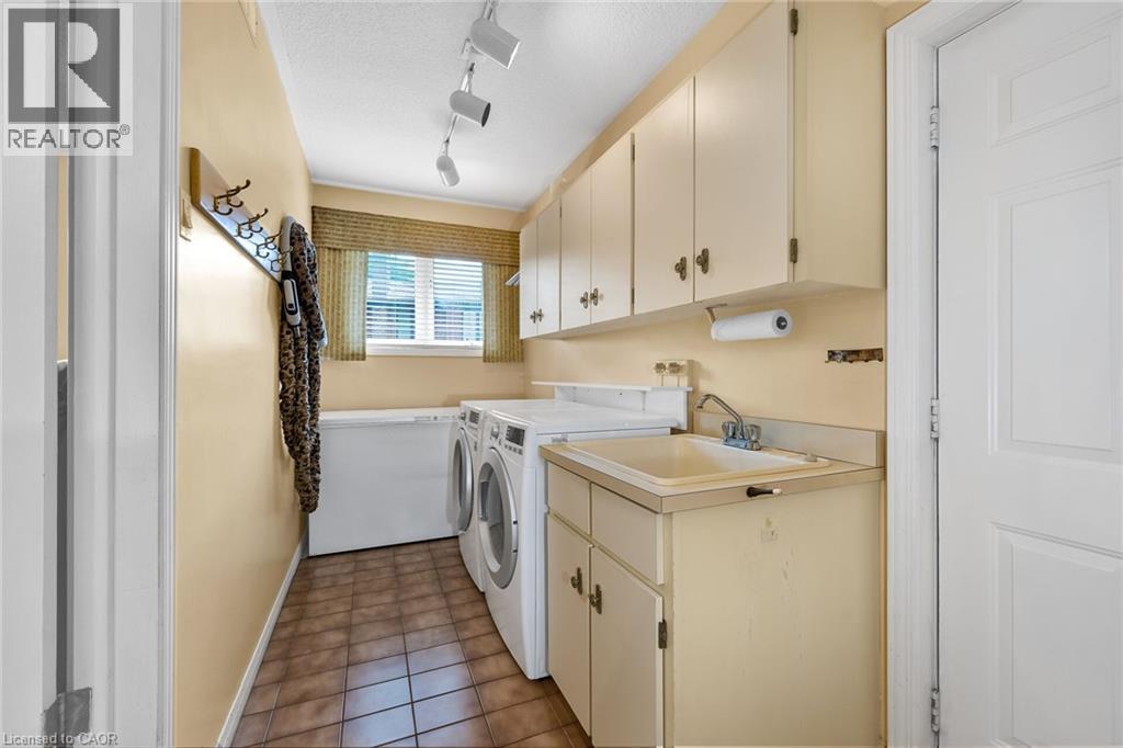 33 Walnut Drive, Guelph, Ontario  N1E 4B4 - Photo 26 - 40825188