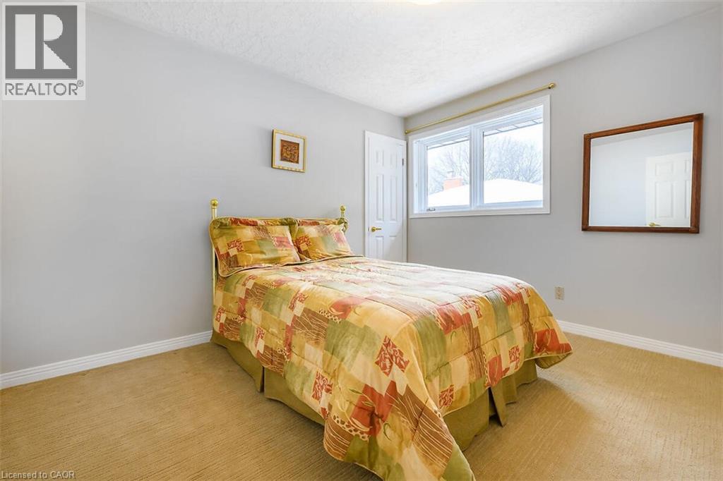 33 Walnut Drive, Guelph, Ontario  N1E 4B4 - Photo 30 - 40825188