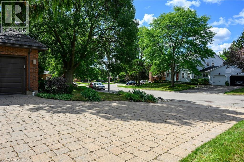 33 Walnut Drive, Guelph, Ontario  N1E 4B4 - Photo 46 - 40825188