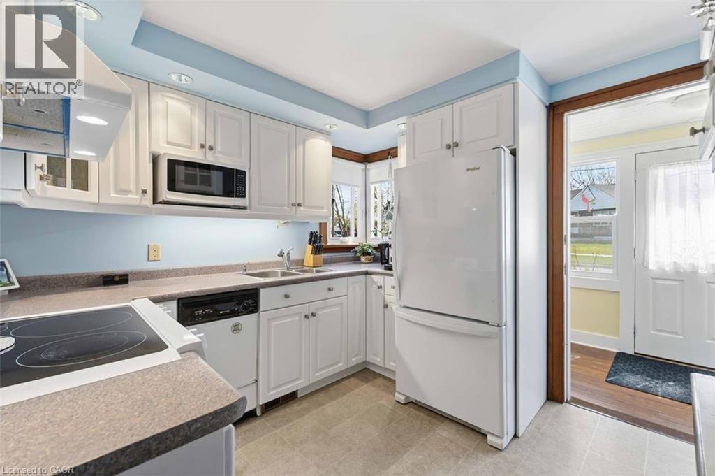 70 Riverside Drive, Welland, Ontario  L3C 5E2 - Photo 14 - 40826455