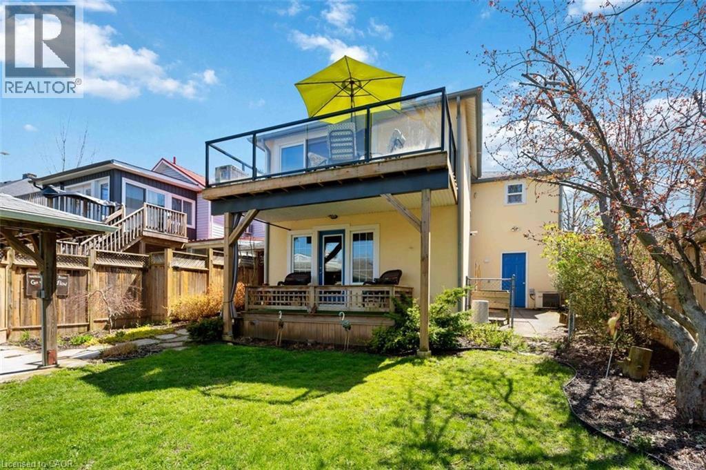 70 Riverside Drive, Welland, Ontario  L3C 5E2 - Photo 2 - 40826455