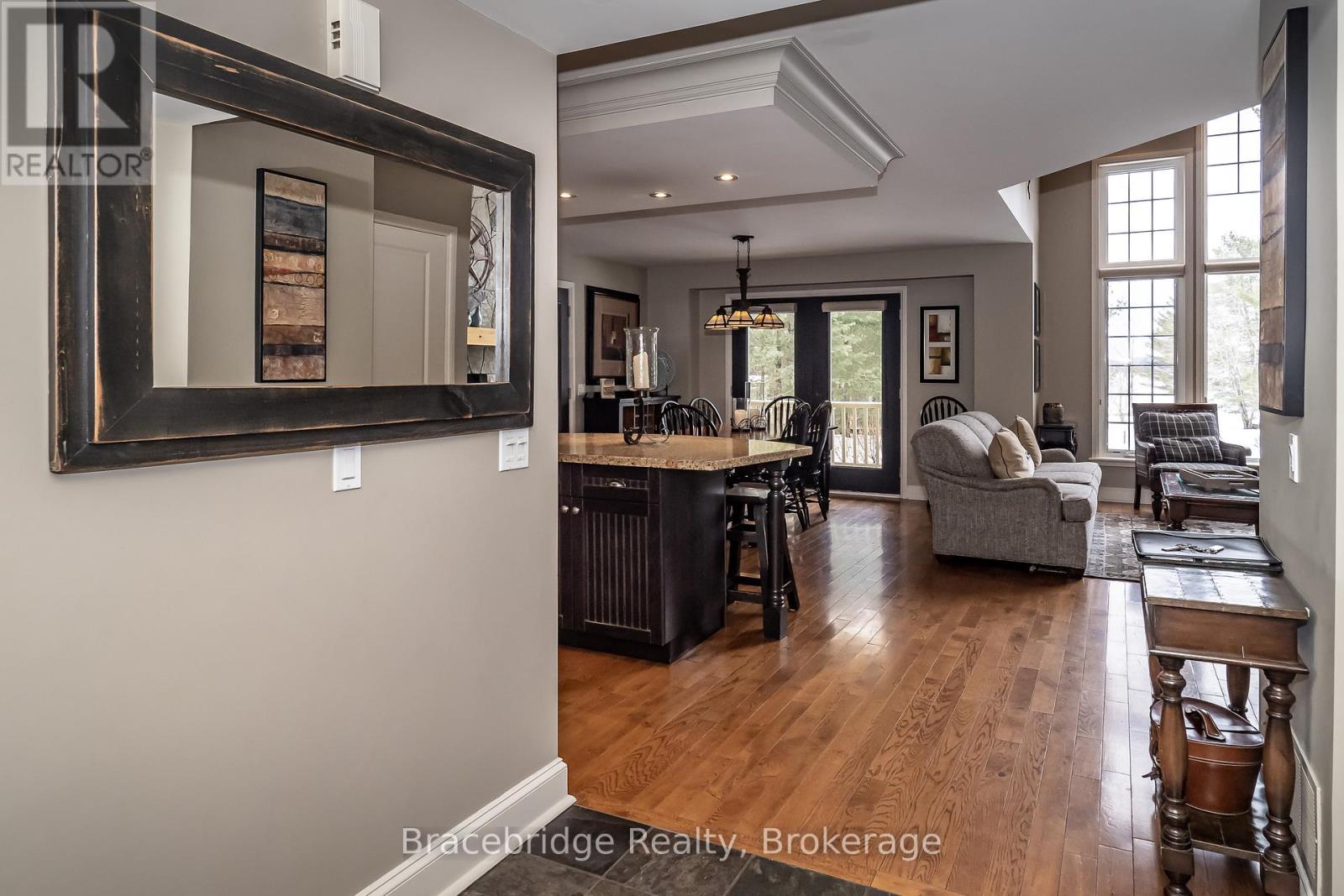 Carling 10 W3 - 3876 Muskoka Rd 118 Highway W, Muskoka Lakes, Ontario  P0B 1J0 - Photo 2 - X13074310
