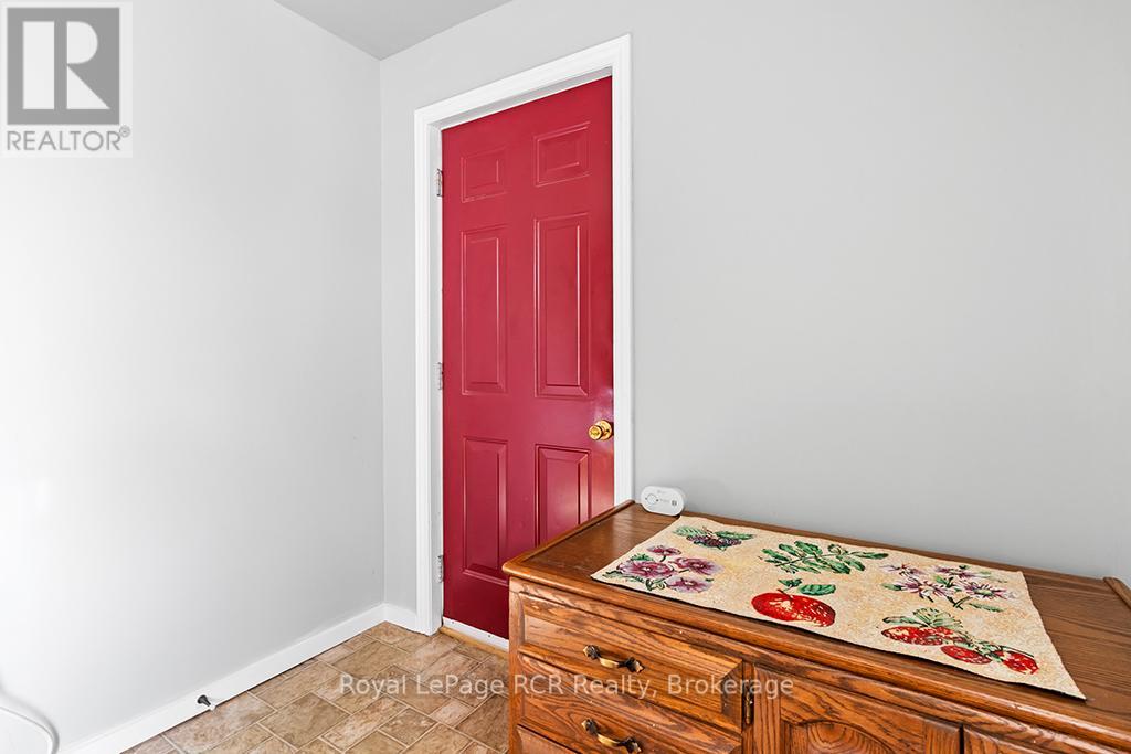 2882 6 Highway, Northern Bruce Peninsula, Ontario  N0H 1W0 - Photo 16 - X13074374