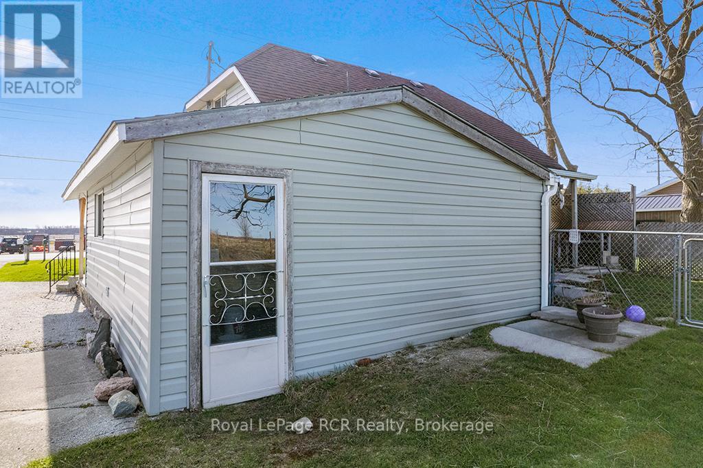 2882 6 Highway, Northern Bruce Peninsula, Ontario  N0H 1W0 - Photo 27 - X13074374