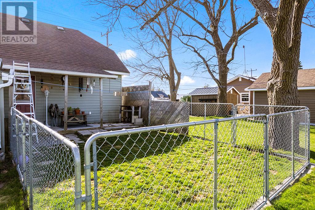 2882 6 Highway, Northern Bruce Peninsula, Ontario  N0H 1W0 - Photo 35 - X13074374