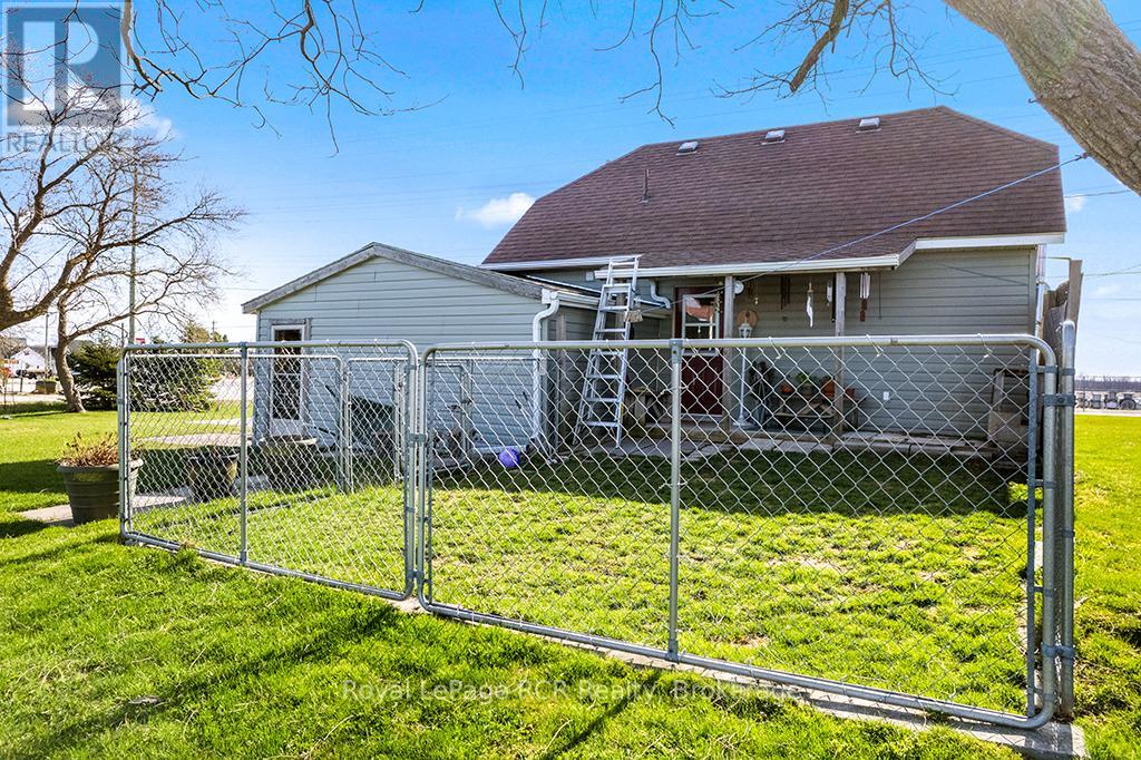 2882 6 Highway, Northern Bruce Peninsula, Ontario  N0H 1W0 - Photo 46 - X13074374