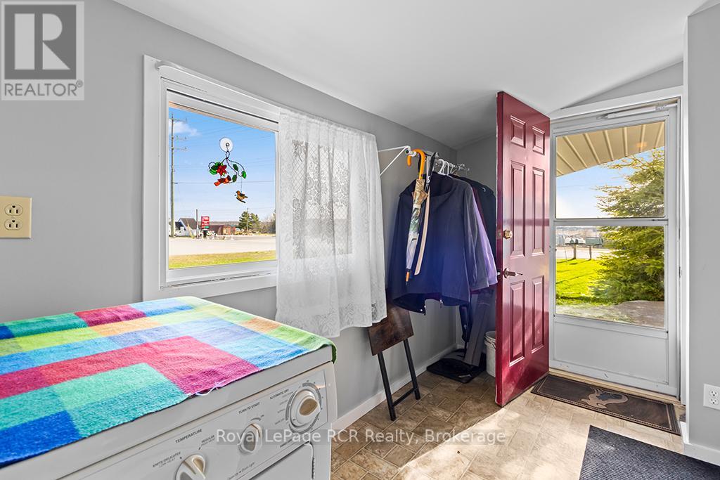 2882 6 Highway, Northern Bruce Peninsula, Ontario  N0H 1W0 - Photo 7 - X13074374