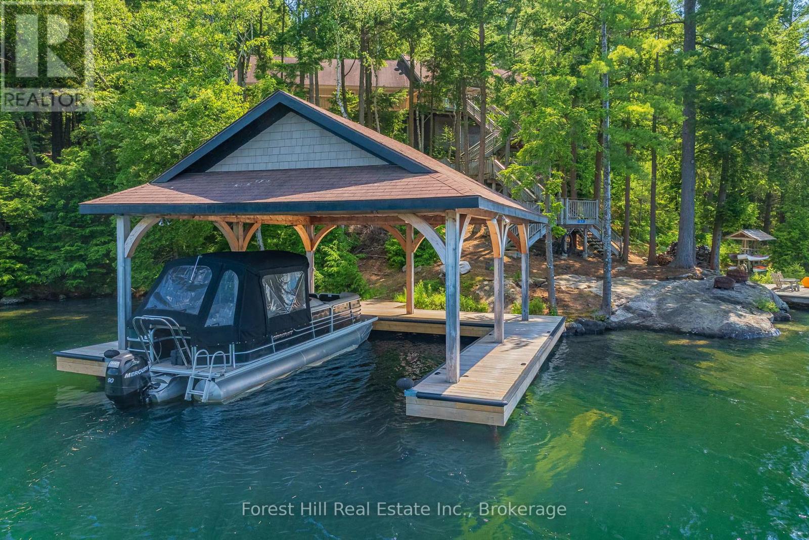 1 Sl 19 Roberts Island, Muskoka Lakes, Ontario  P0B 1M0 - Photo 3 - X13074504