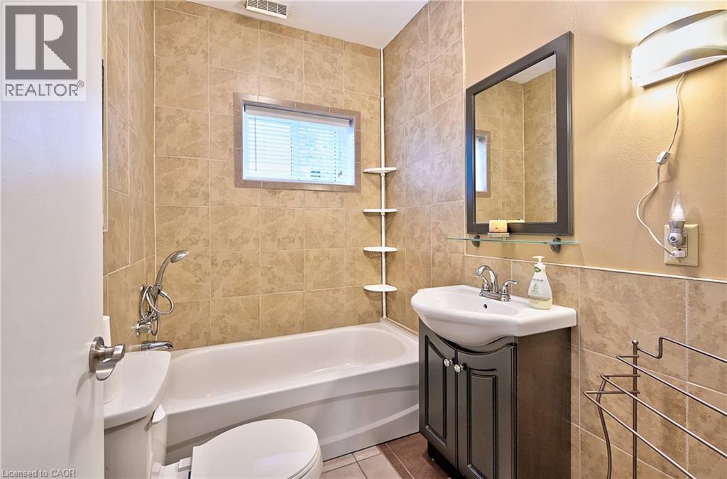 1476 Barton Street E, Hamilton, Ontario  L8H 2W9 - Photo 12 - 40826604
