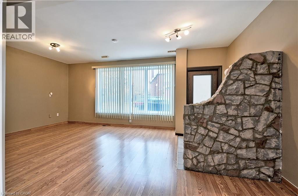 1476 Barton Street E, Hamilton, Ontario  L8H 2W9 - Photo 4 - 40826604