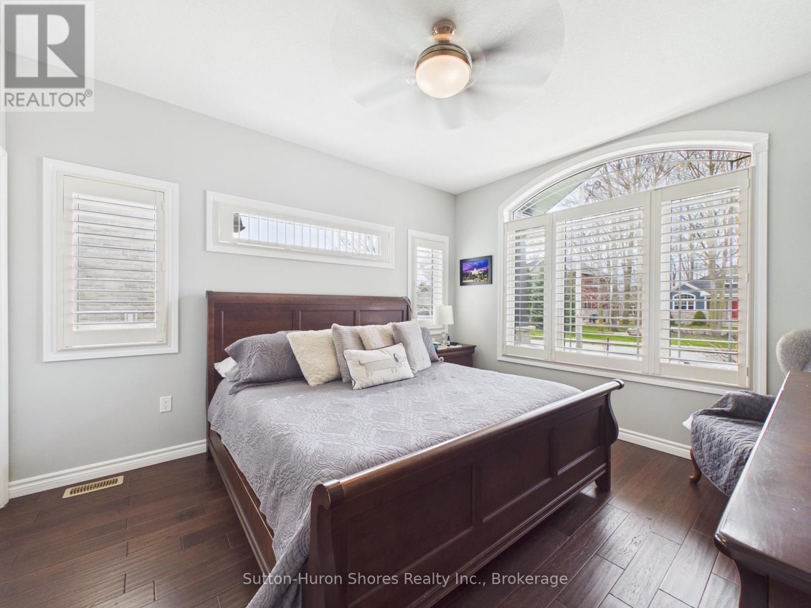 345 Ray Street, Saugeen Shores, Ontario  N0H 2C1 - Photo 11 - X13076820