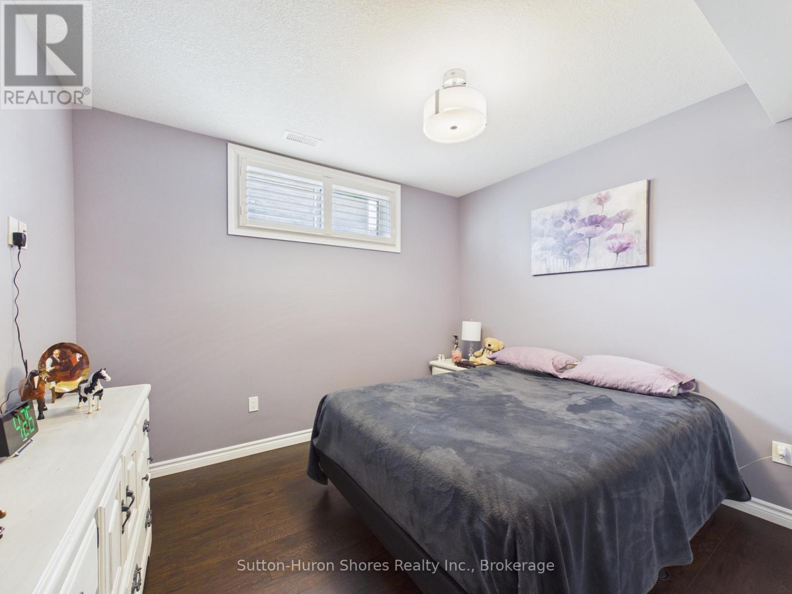 345 Ray Street, Saugeen Shores, Ontario  N0H 2C1 - Photo 17 - X13076820