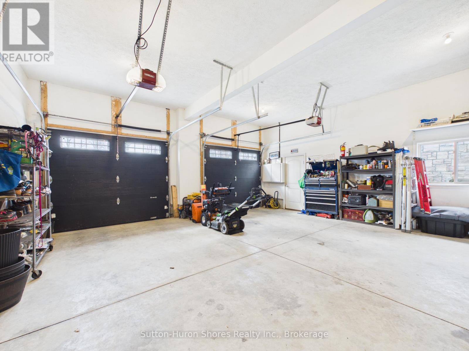 345 Ray Street, Saugeen Shores, Ontario  N0H 2C1 - Photo 5 - X13076820