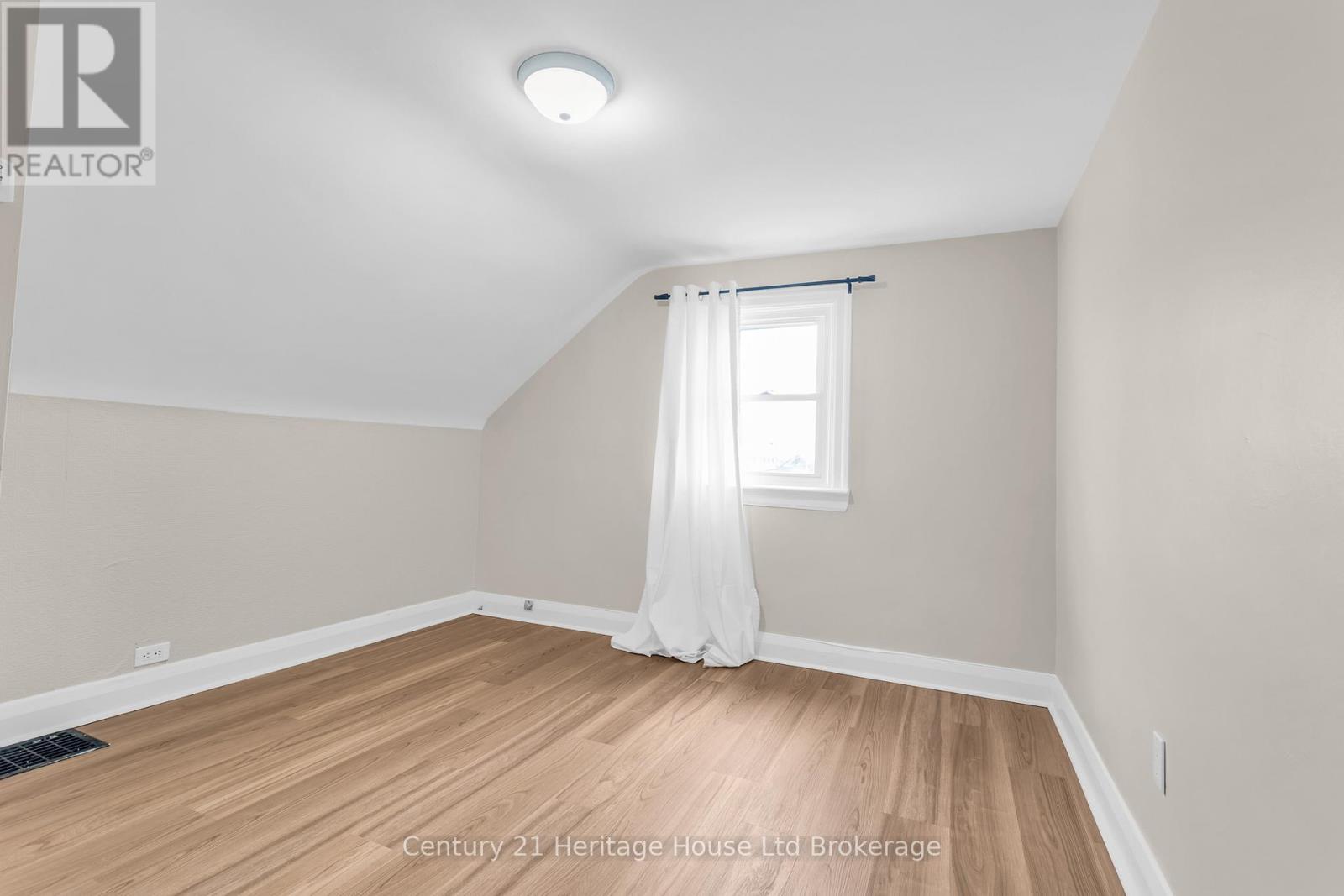 1098 Frances Street, London East, Ontario  N5W 2L7 - Photo 13 - X13076814