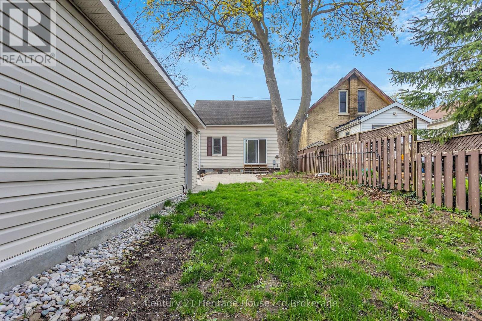 1098 Frances Street, London East, Ontario  N5W 2L7 - Photo 19 - X13076814