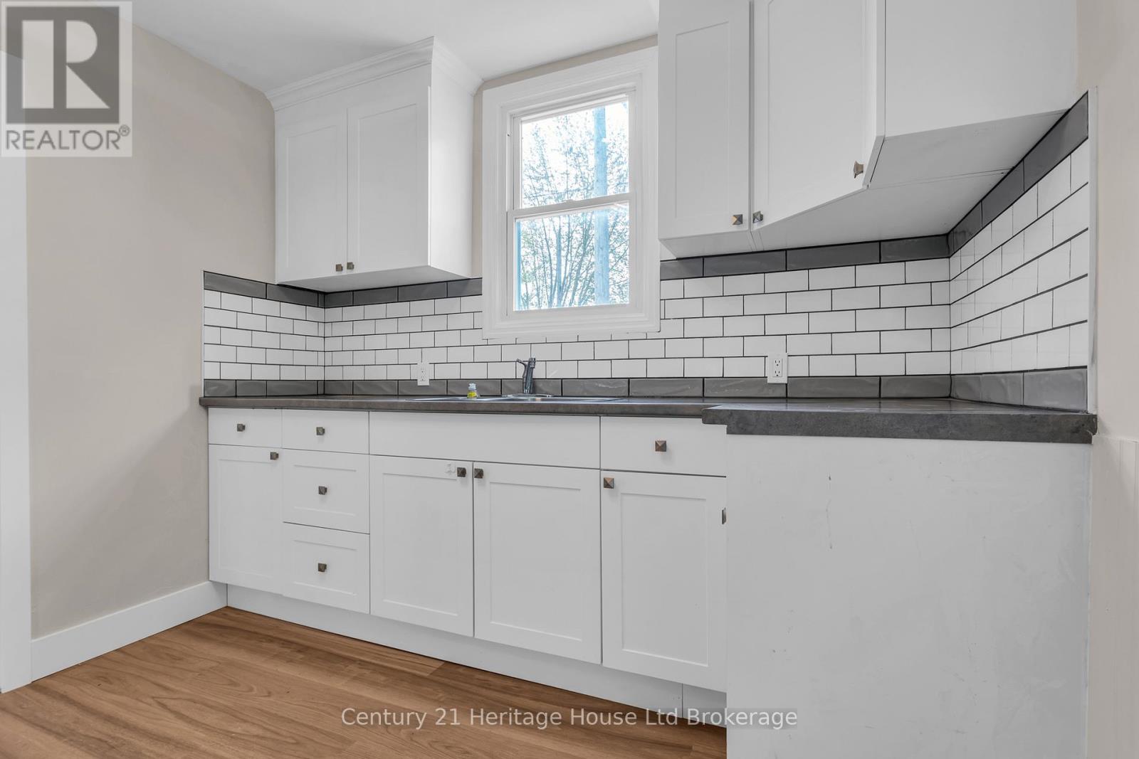 1098 Frances Street, London East, Ontario  N5W 2L7 - Photo 5 - X13076814