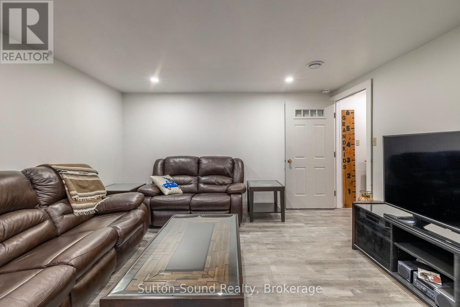 625 Mallory Beach Road, South Bruce Peninsula, Ontario  N0H 2T0 - Photo 22 - X13077390