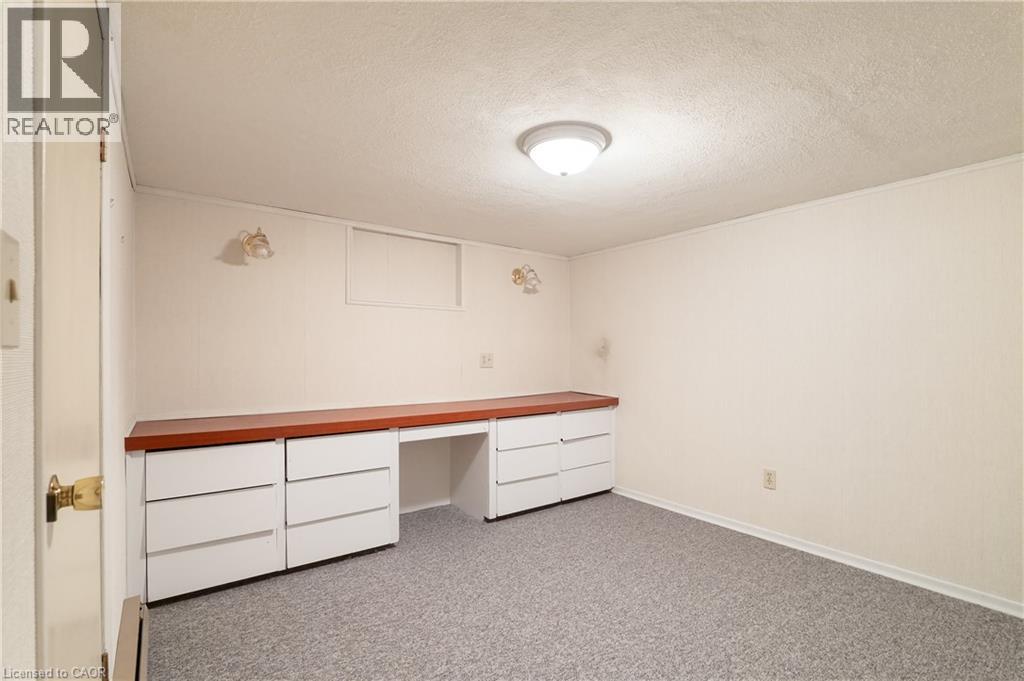 24 Grand Hill Drive, Kitchener, Ontario  N2P 2E4 - Photo 22 - 40824456