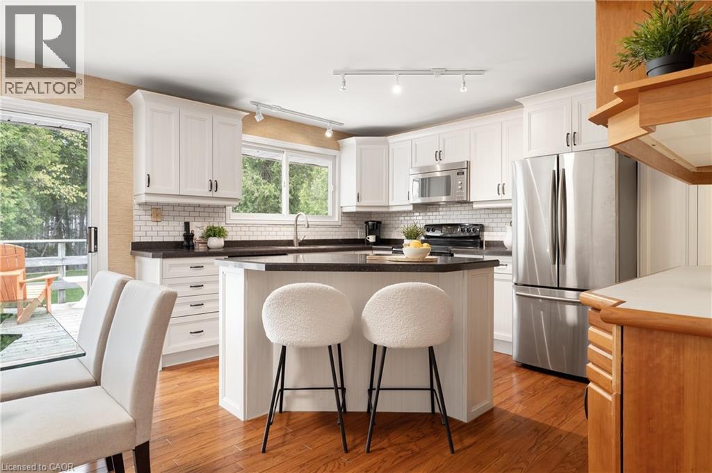 24 Grand Hill Drive, Kitchener, Ontario  N2P 2E4 - Photo 7 - 40824456