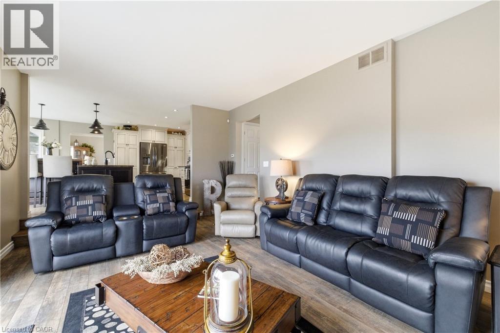890 Perkin Crescent, Listowel, Ontario  N4W 3R8 - Photo 22 - 40825630