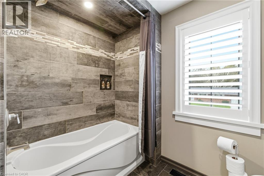 890 Perkin Crescent, Listowel, Ontario  N4W 3R8 - Photo 35 - 40825630
