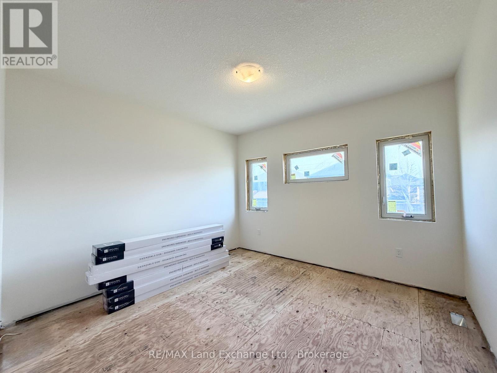 383 Rosner Drive, Saugeen Shores, Ontario  N0H 2C8 - Photo 8 - X13078870