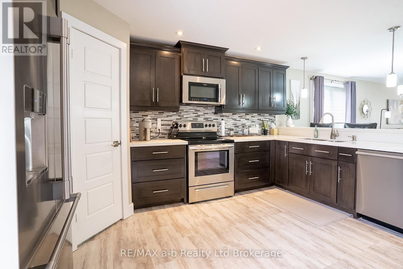 136 Maple Lane, Tillsonburg, Ontario  N4G 2Y9 - Photo 19 - X13079206