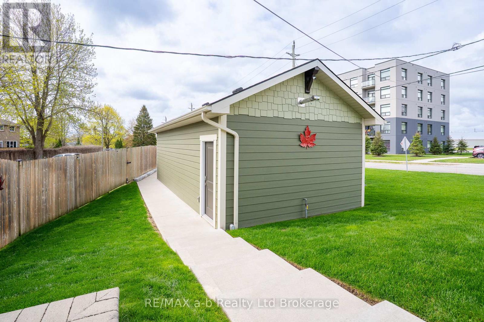 136 Maple Lane, Tillsonburg, Ontario  N4G 2Y9 - Photo 6 - X13079206