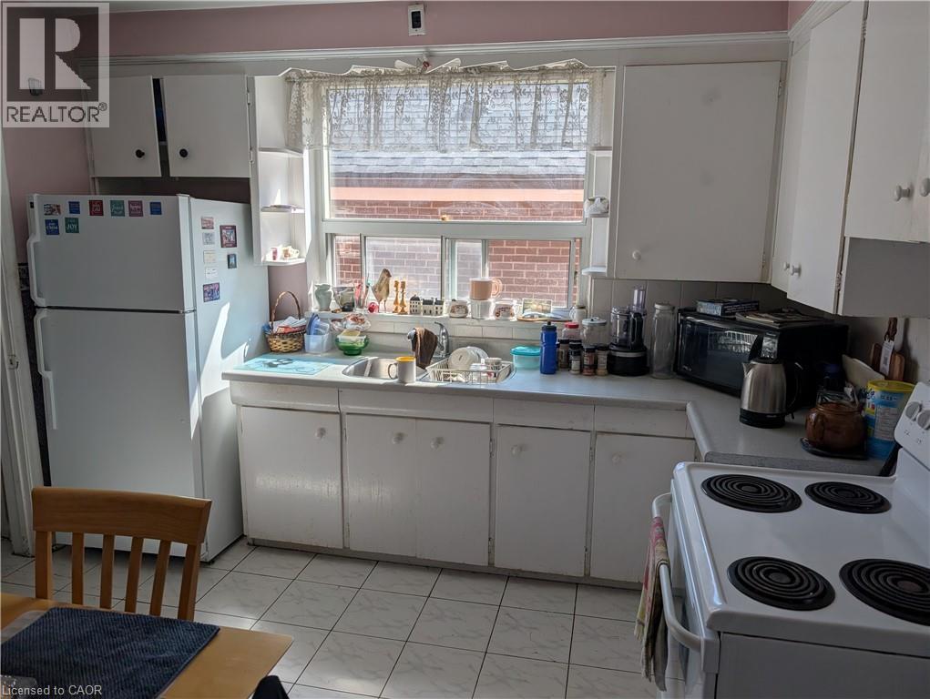 312 Atlas Avenue, York, Ontario  M6C 3P9 - Photo 11 - 40826819