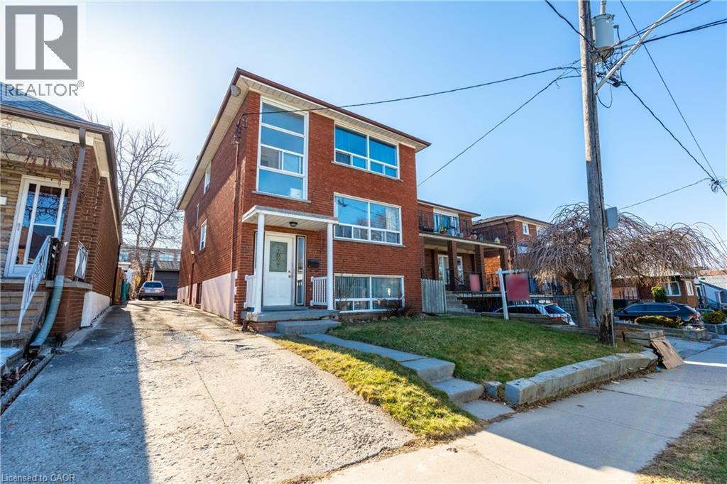 312 Atlas Avenue, York, Ontario  M6C 3P9 - Photo 2 - 40826819