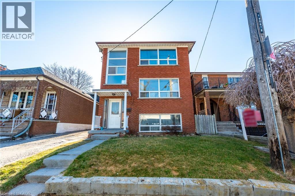 312 Atlas Avenue, York, Ontario  M6C 3P9 - Photo 3 - 40826819