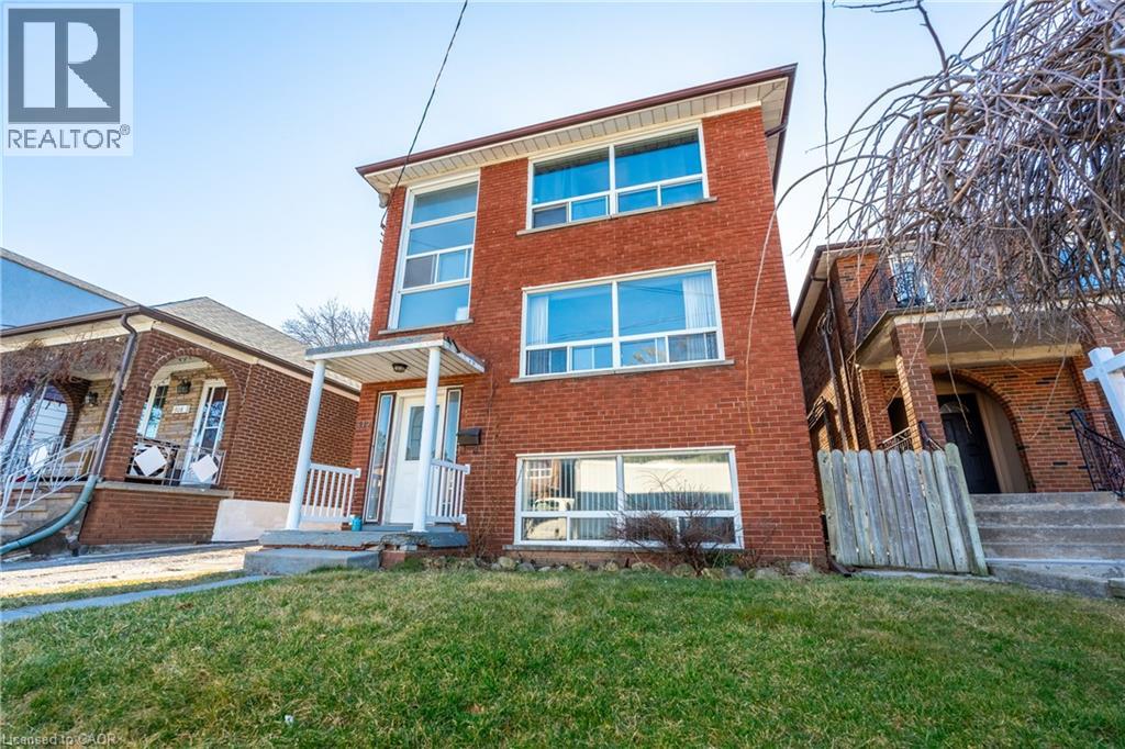 312 Atlas Avenue, York, Ontario  M6C 3P9 - Photo 4 - 40826819