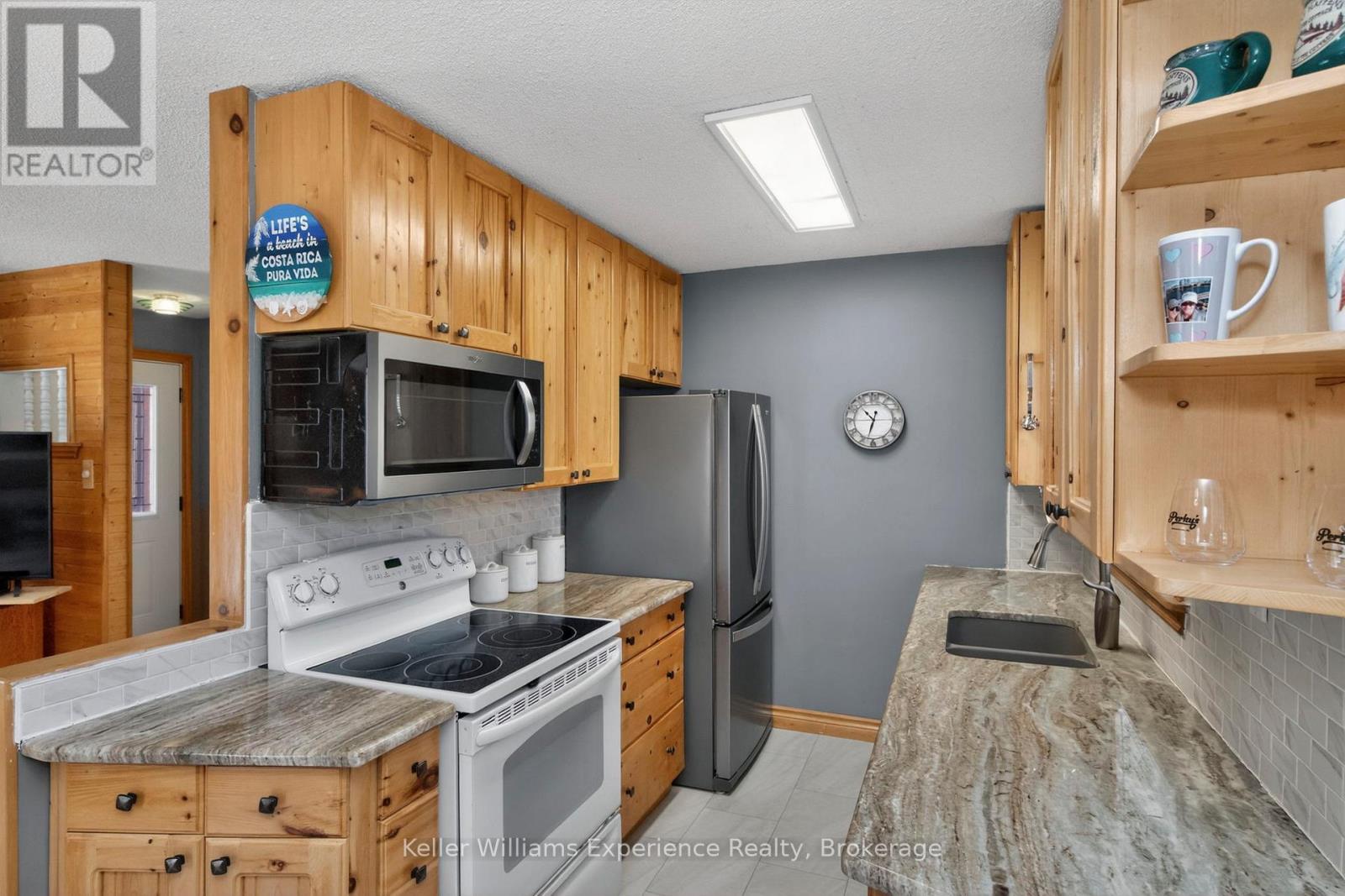 194 Sawlog Point Road, Tiny, Ontario  L9M 0B1 - Photo 10 - S13079020