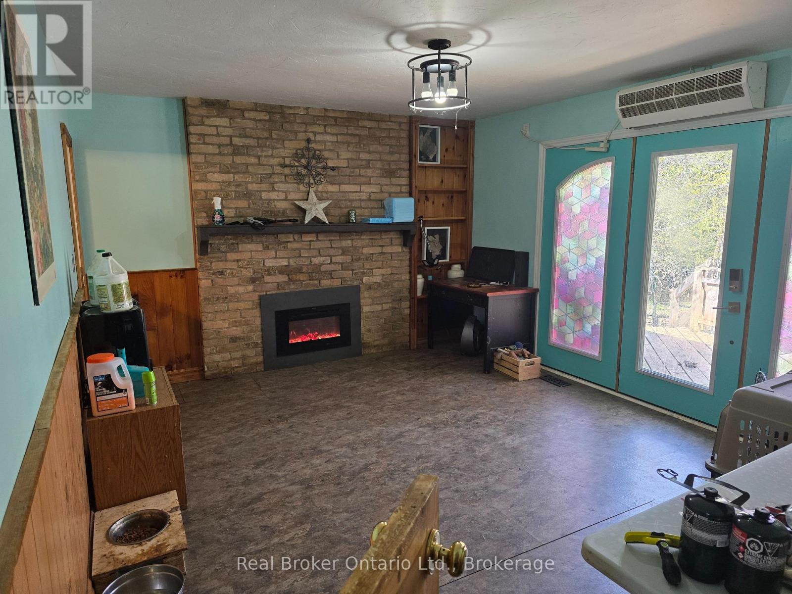 525 Main Street W, Minto, Ontario  N0G 2P0 - Photo 2 - X13079372