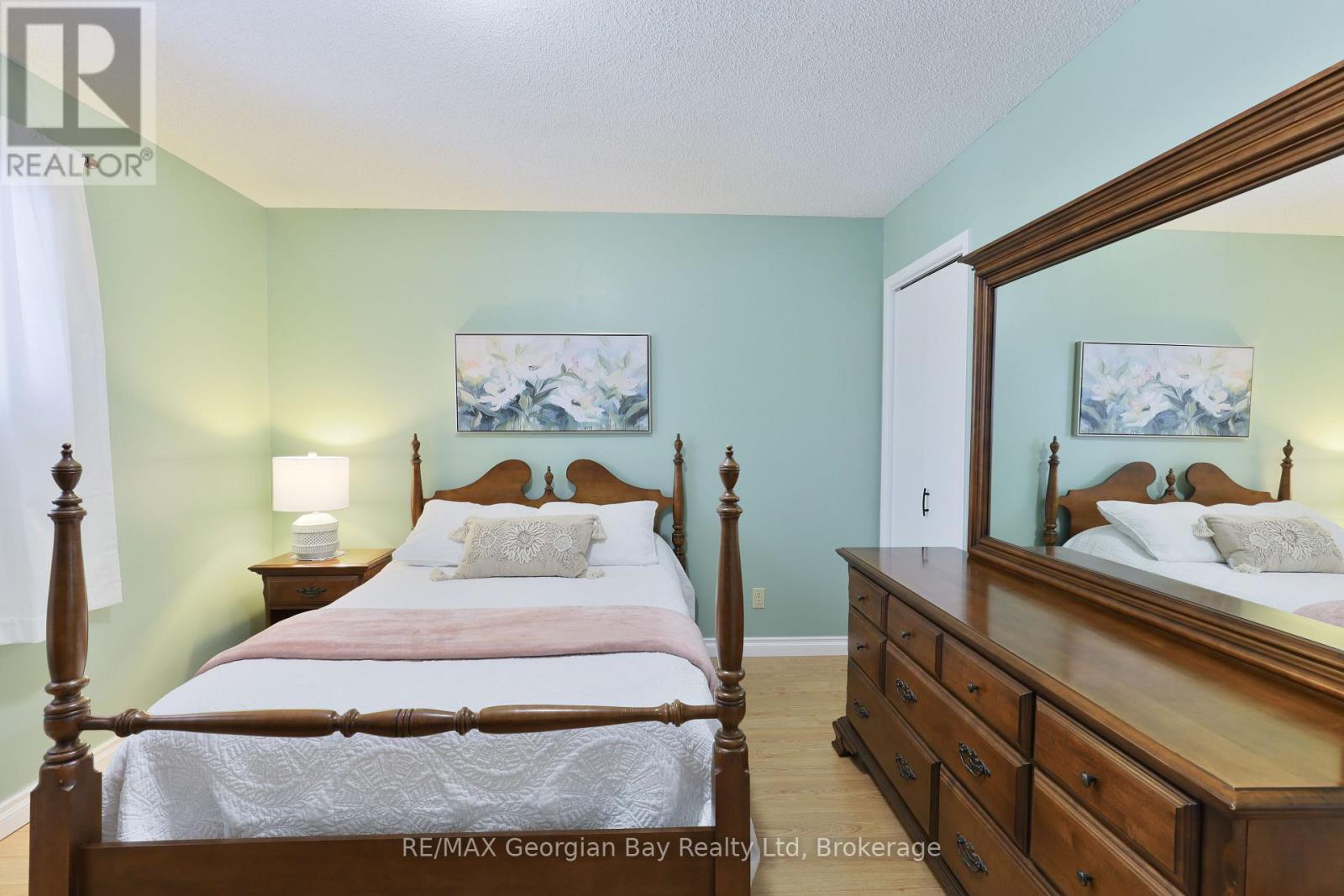 32 Bonaventure Place, Penetanguishene, Ontario  L9M 1J3 - Photo 14 - S13080208