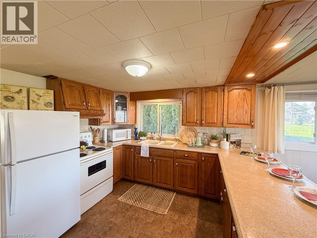 21 Poplar Road, Long Point, Ontario  N0E 1M0 - Photo 16 - 40823845