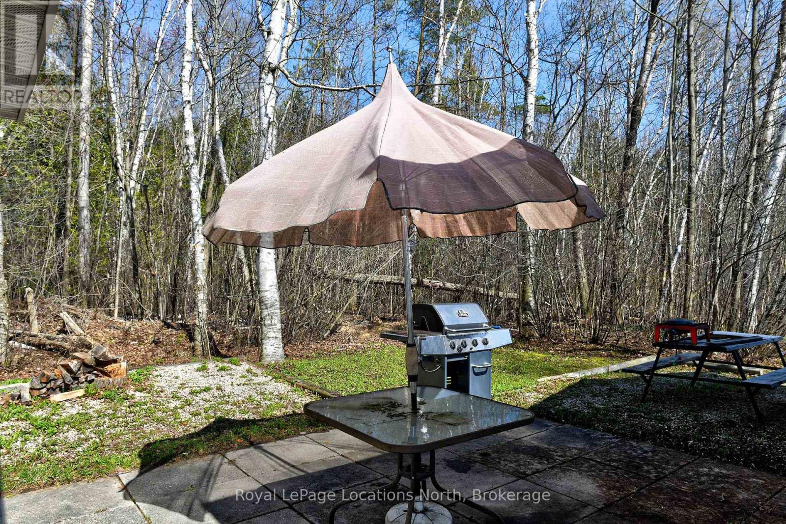 2 Wasaga Pines Lane E, Springwater, Ontario  L0L 1P0 - Photo 18 - S13080762