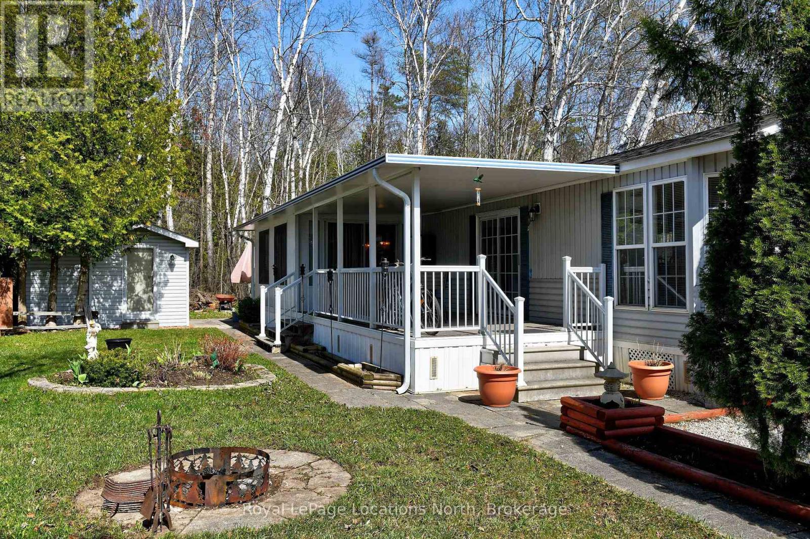 2 Wasaga Pines Lane E, Springwater, Ontario  L0L 1P0 - Photo 28 - S13080762