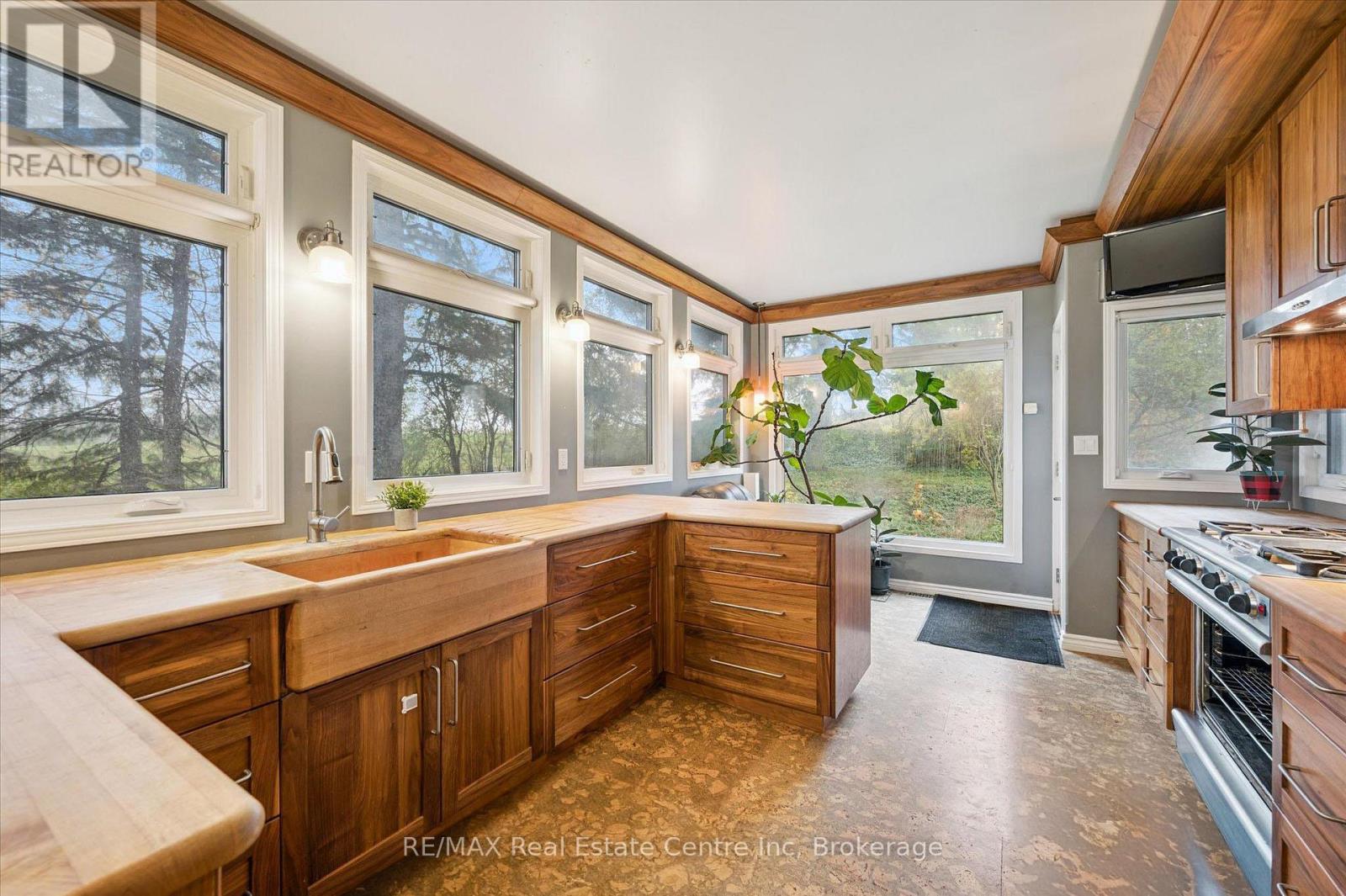 500 Watson Parkway S, Guelph, Ontario  N1L 0N9 - Photo 5 - X13080994