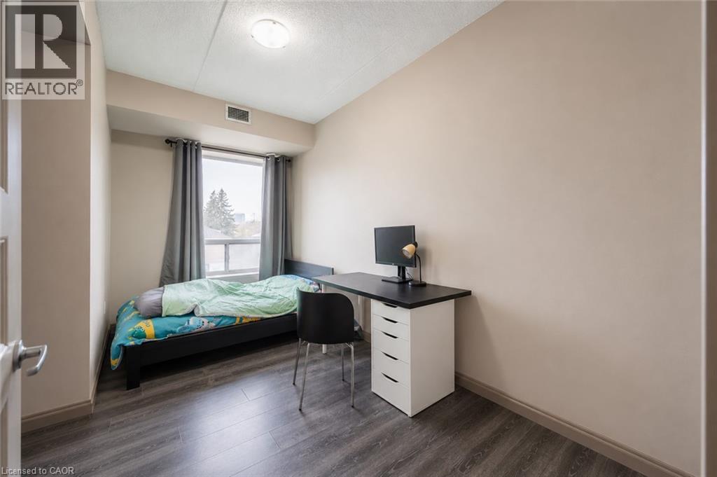8 Hickory Street W Unit# 404, Waterloo, Ontario  N2L 3H6 - Photo 13 - 40825894