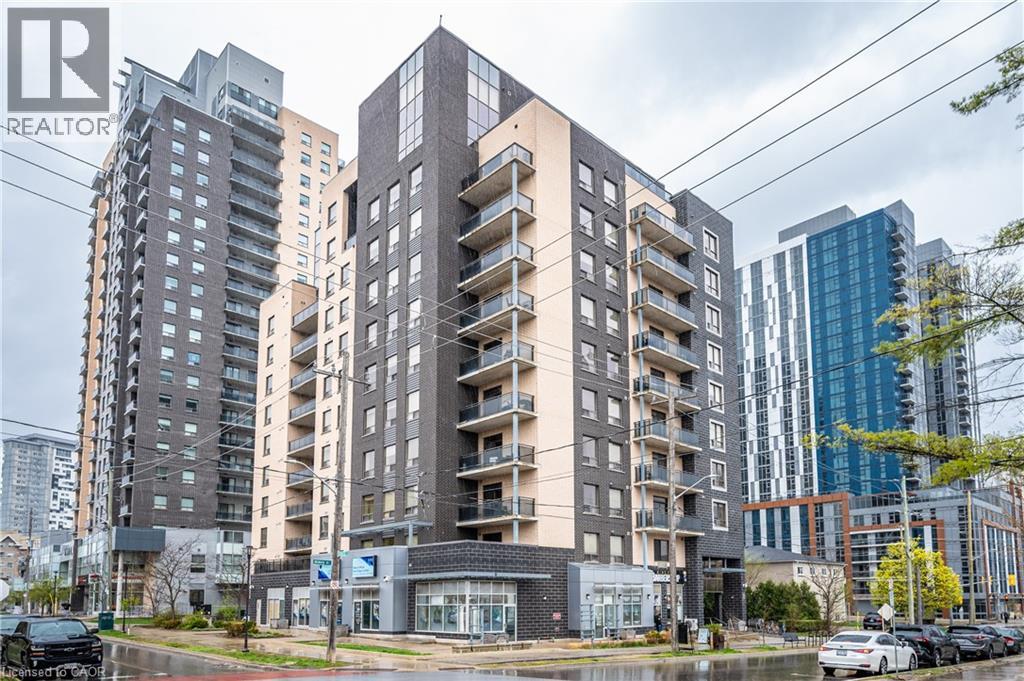 8 Hickory Street W Unit# 404, Waterloo, Ontario  N2L 3H6 - Photo 2 - 40825894