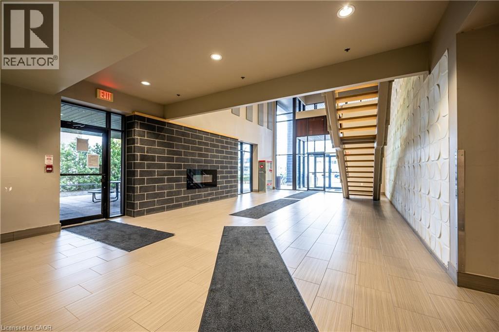 8 Hickory Street W Unit# 404, Waterloo, Ontario  N2L 3H6 - Photo 4 - 40825894