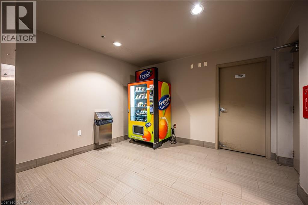 8 Hickory Street W Unit# 404, Waterloo, Ontario  N2L 3H6 - Photo 6 - 40825894