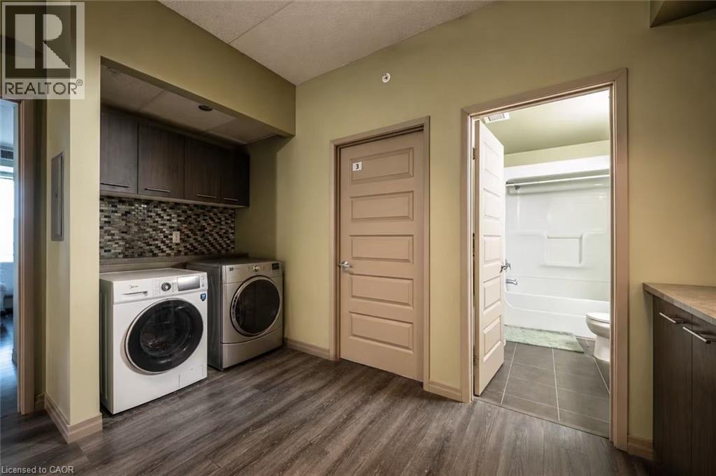 8 Hickory Street W Unit# 404, Waterloo, Ontario  N2L 3H6 - Photo 9 - 40825894