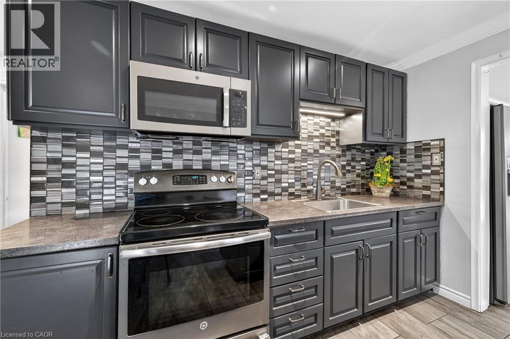 73 Avondale Street, Brantford, Ontario  N3S 4M1 - Photo 13 - 40826162
