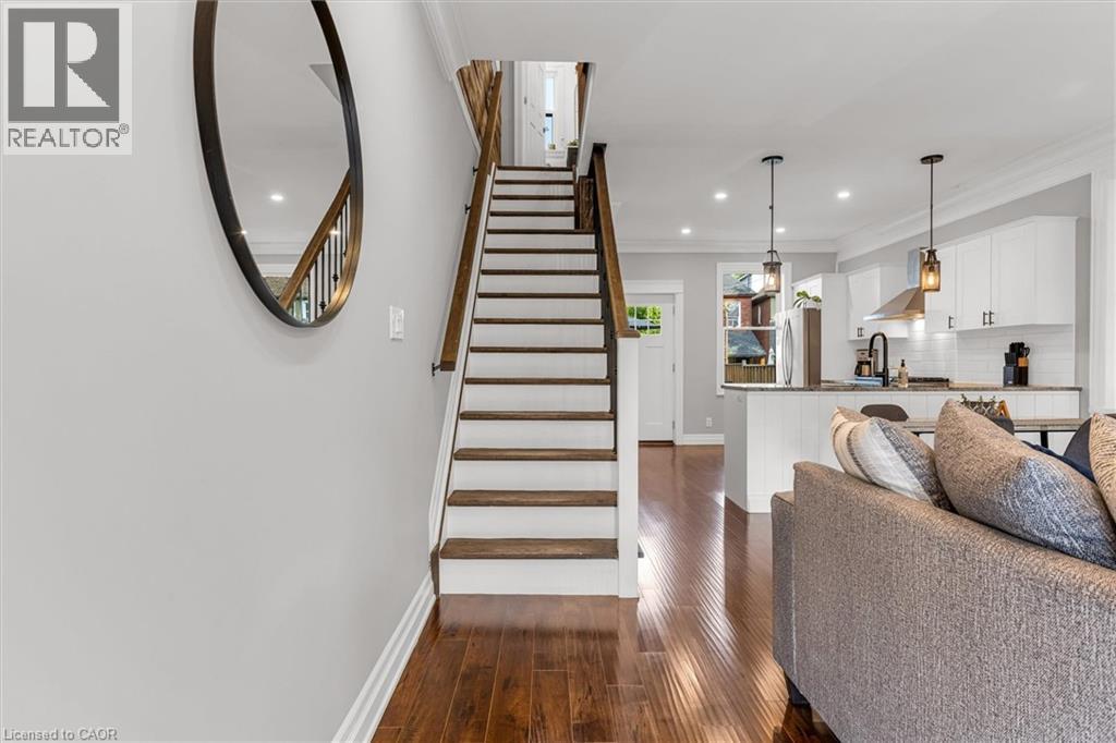 39 Fairleigh Avenue N, Hamilton, Ontario  L8L 6H1 - Photo 6 - 40825054