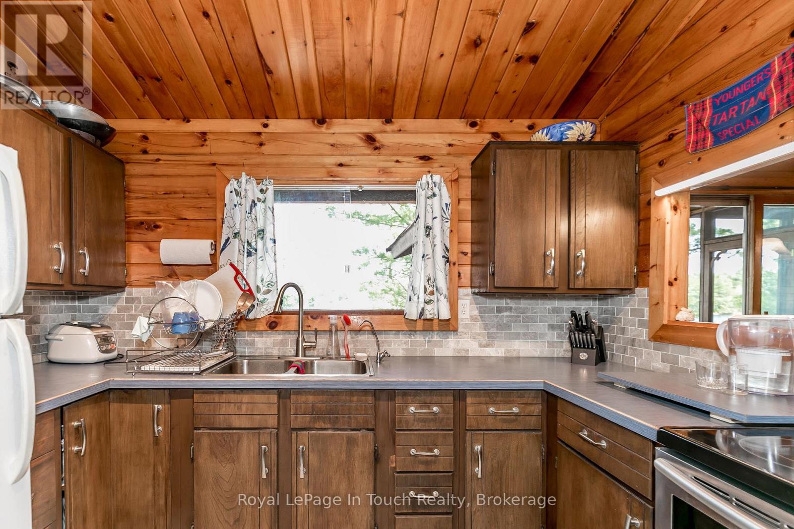 B207-7 Wahsoune Island, The Archipelago, Ontario  P2A 0B7 - Photo 19 - X13082342