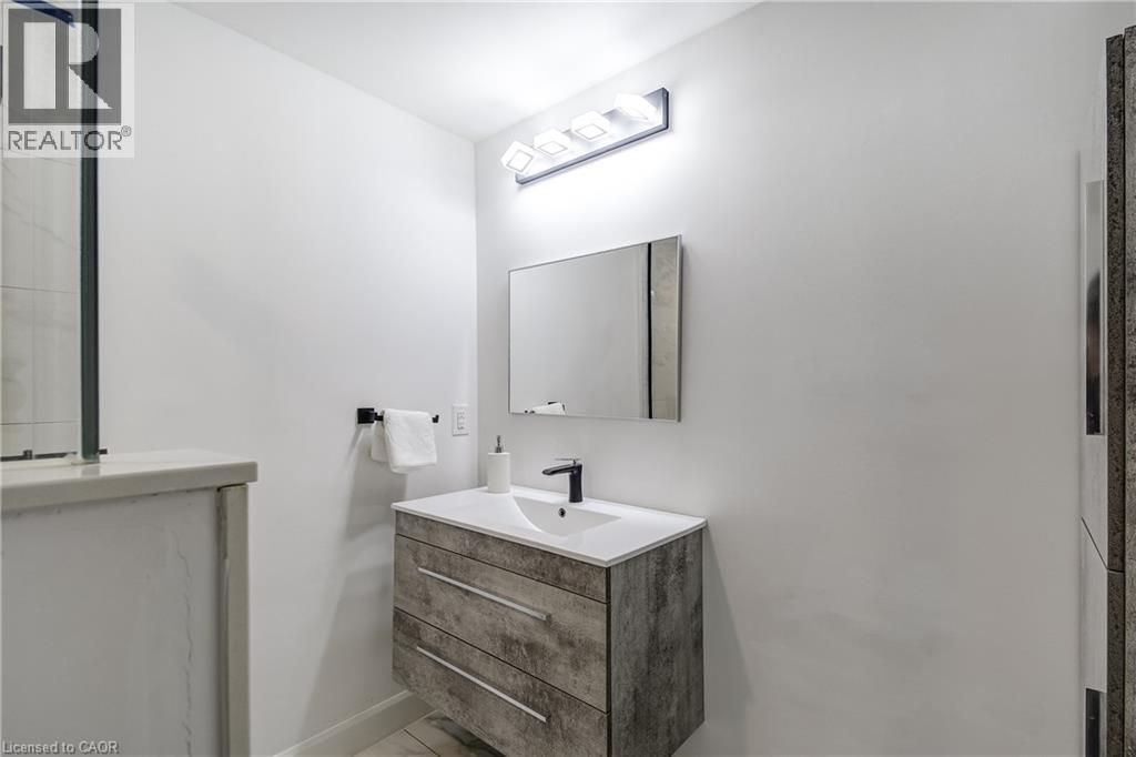 29 Wiltshire Place, Ancaster, Ontario  L9K 1M4 - Photo 37 - 40824421