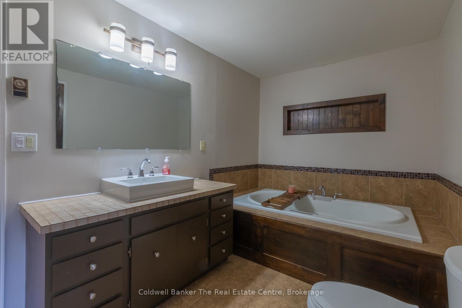 3016 118 Highway, Bracebridge, Ontario  P1L 1X1 - Photo 16 - X13082550