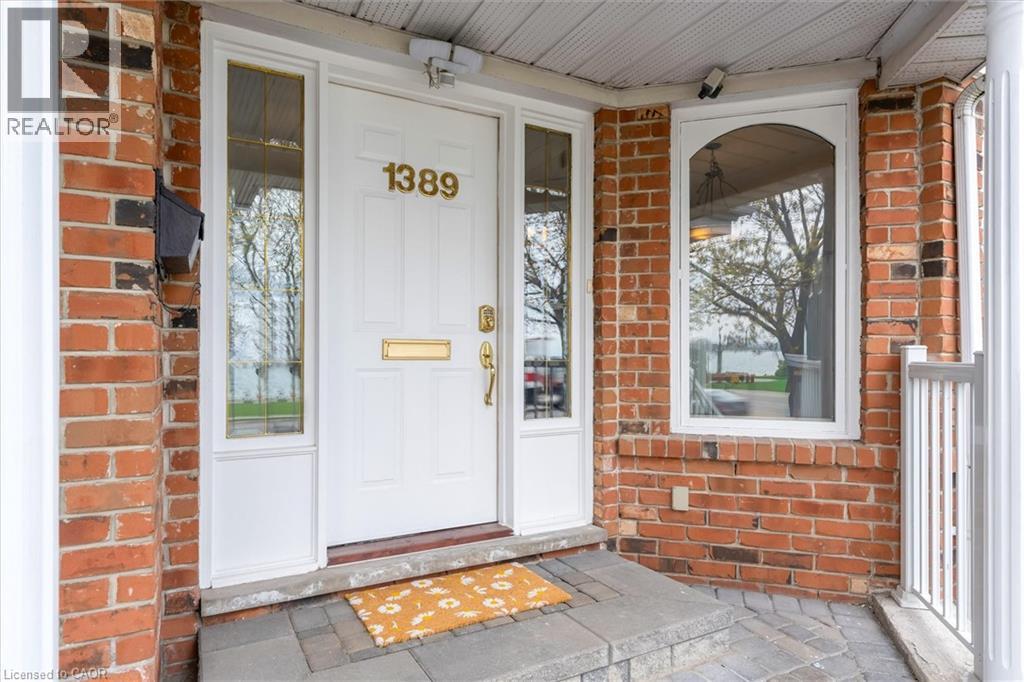 1389 Lakeshore Road, Burlington, Ontario  L7S 1B1 - Photo 2 - 40825361